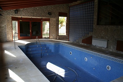 Maison 5 chambres avec piscine intérieure à Navata