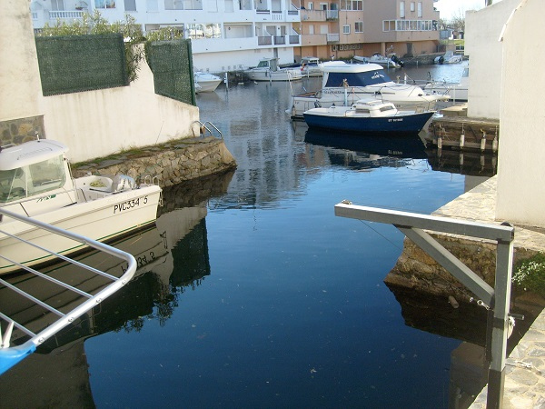 ampuriabrava appartement vue canal 2 chambres